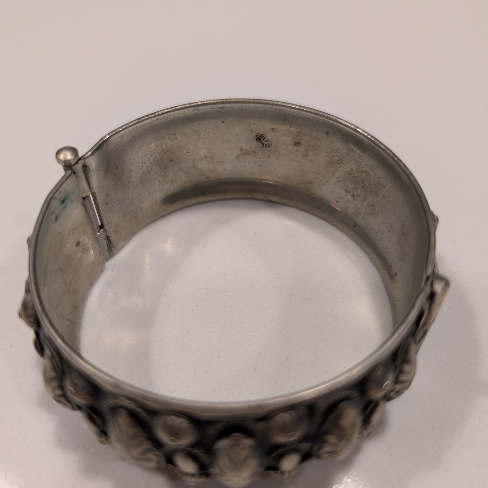 Vintage Italy Alpacca Silver Engraved Boho Leaf Festival Bangle Bracelet Rare - Picture 2 of 6